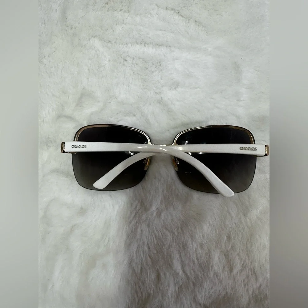 Gucci white and and red and green stone with gray lenses Sunglasses - Picture 3 of 8